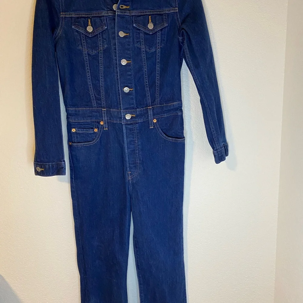 Women’s Levi’s Iconic Jumpsuit Dark Wash Blue Mechanics Overalls Utility Size S - Picture 1 of 4